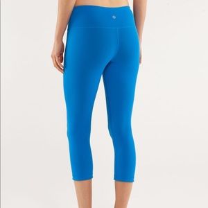 Lululemon wunder under crop blue black reversible